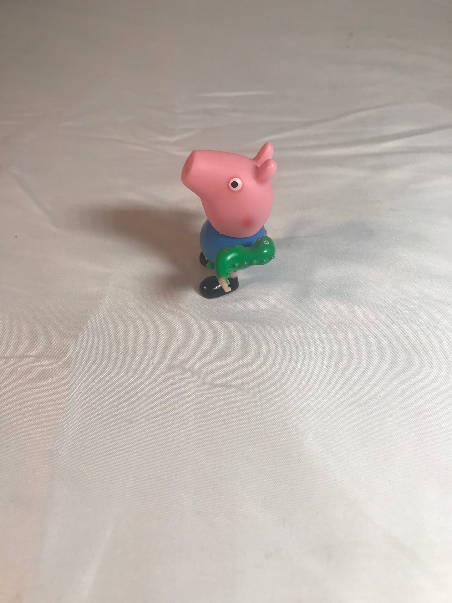 DISNEY PEPPA PIG 2" TOY FIGURE